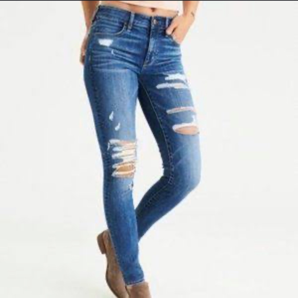 American Eagle Distressed Hi Rise Jegging Size 6
